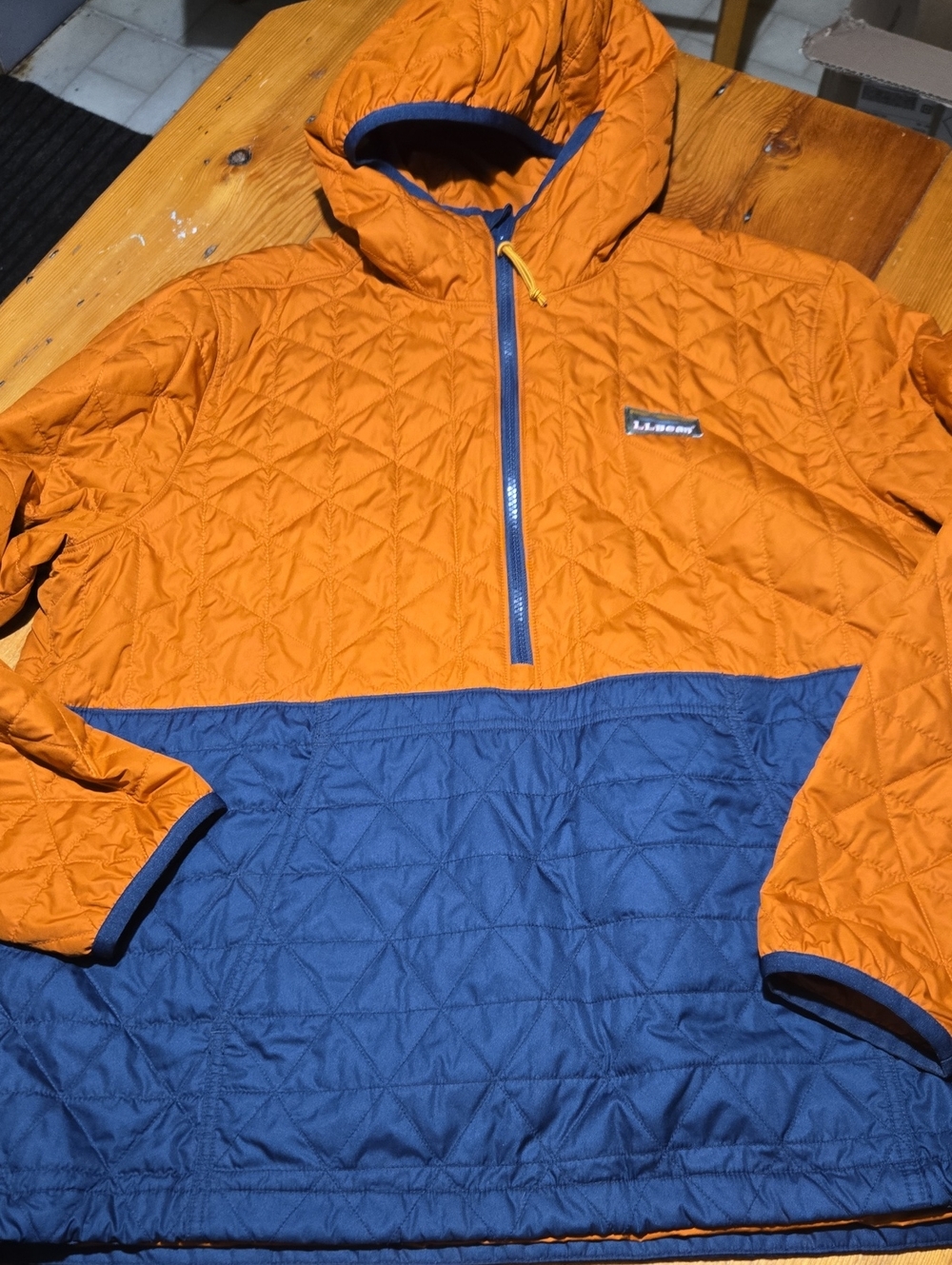 L.L. Bean Mens Sz Xl Orange and Blue Quilted Hooded Pullover